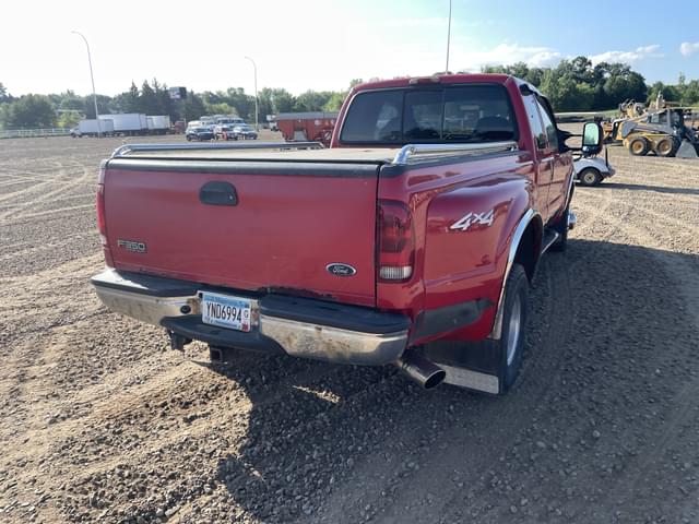 Image of Ford F-350 equipment image 4