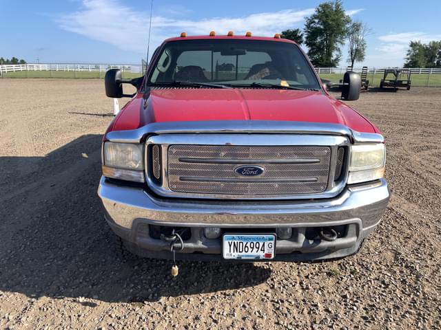 Image of Ford F-350 equipment image 1