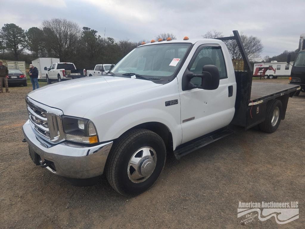 2003 Ford F-350 Equipment Image0