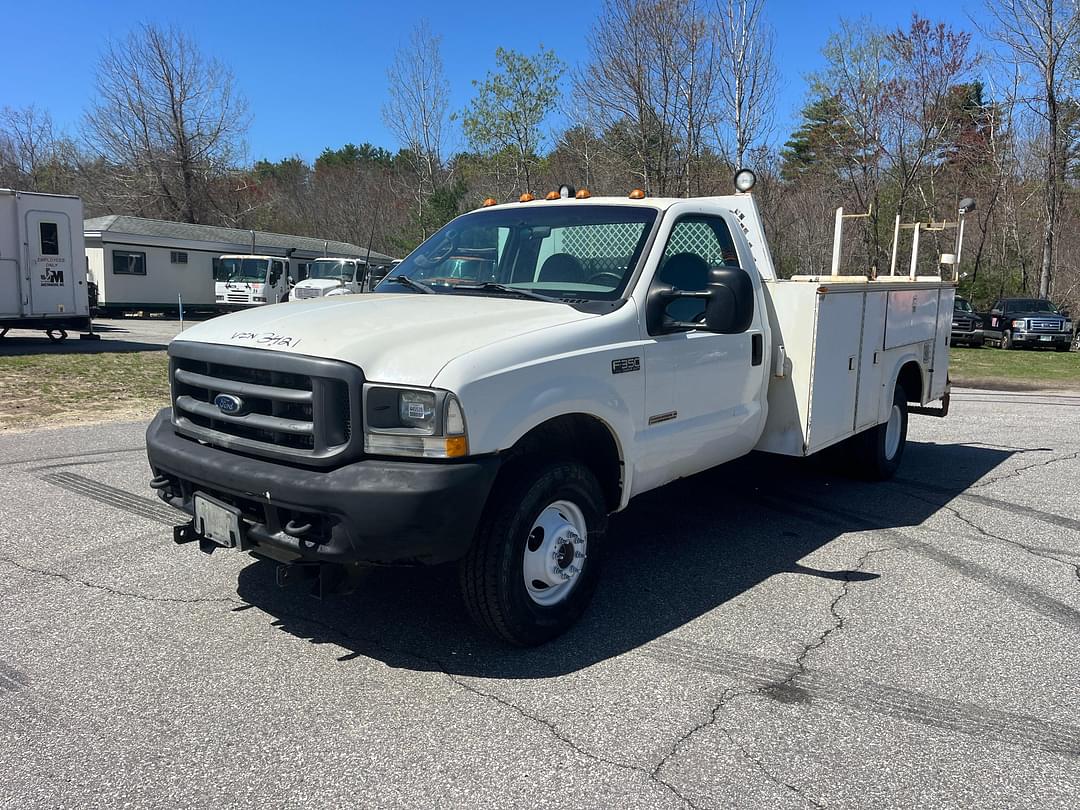 Image of Ford F-350 Primary image