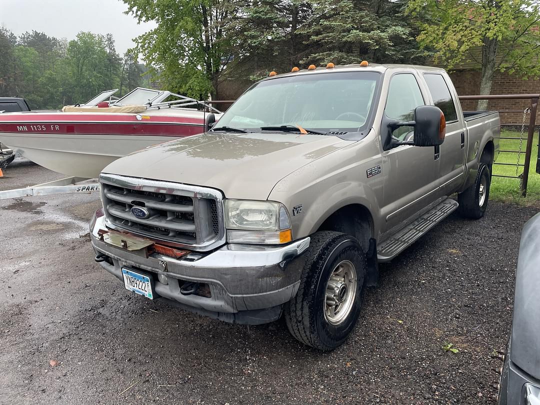 Image of Ford F-350 Primary image