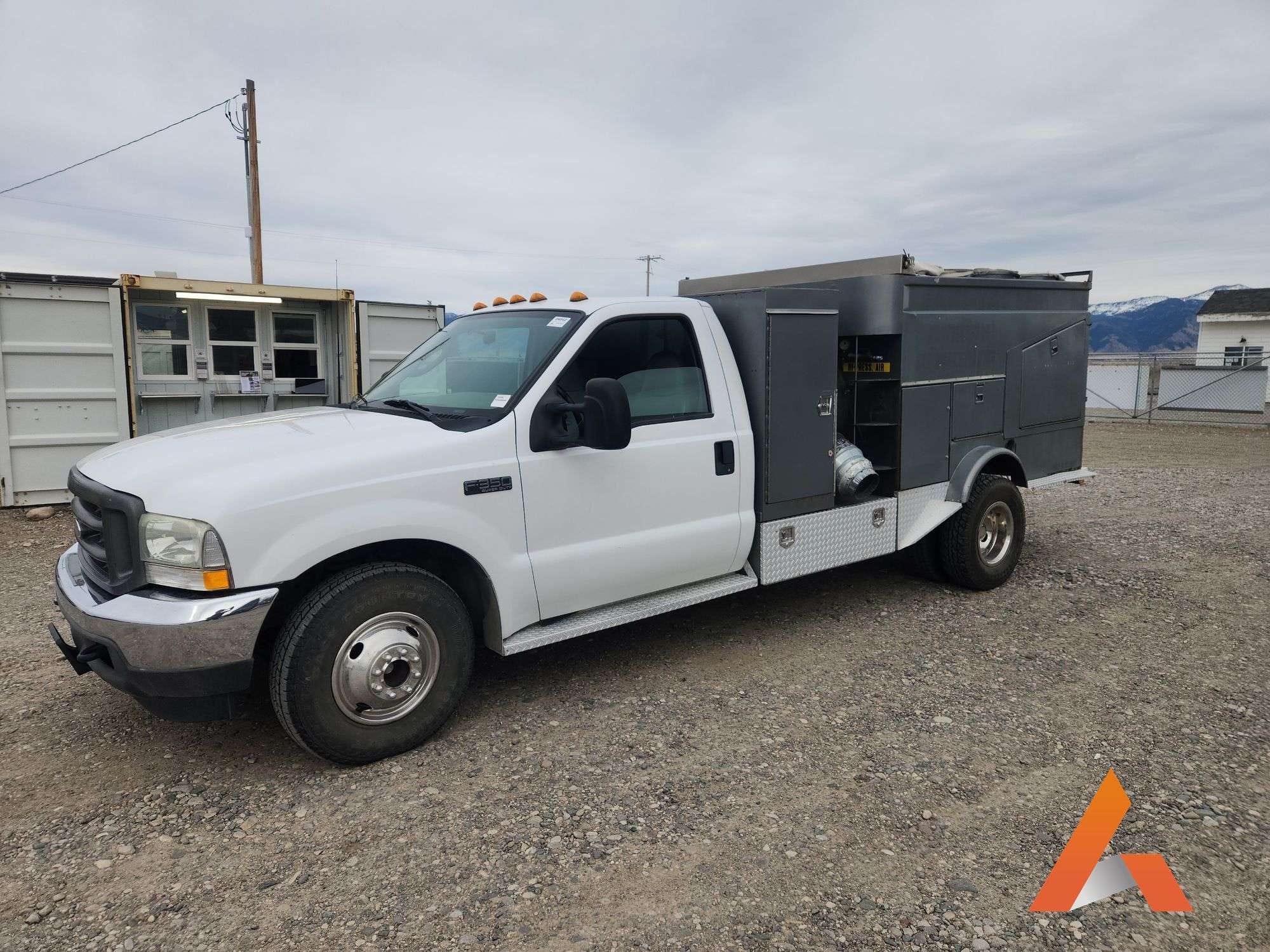 2003 Ford F-350 Equipment Image0