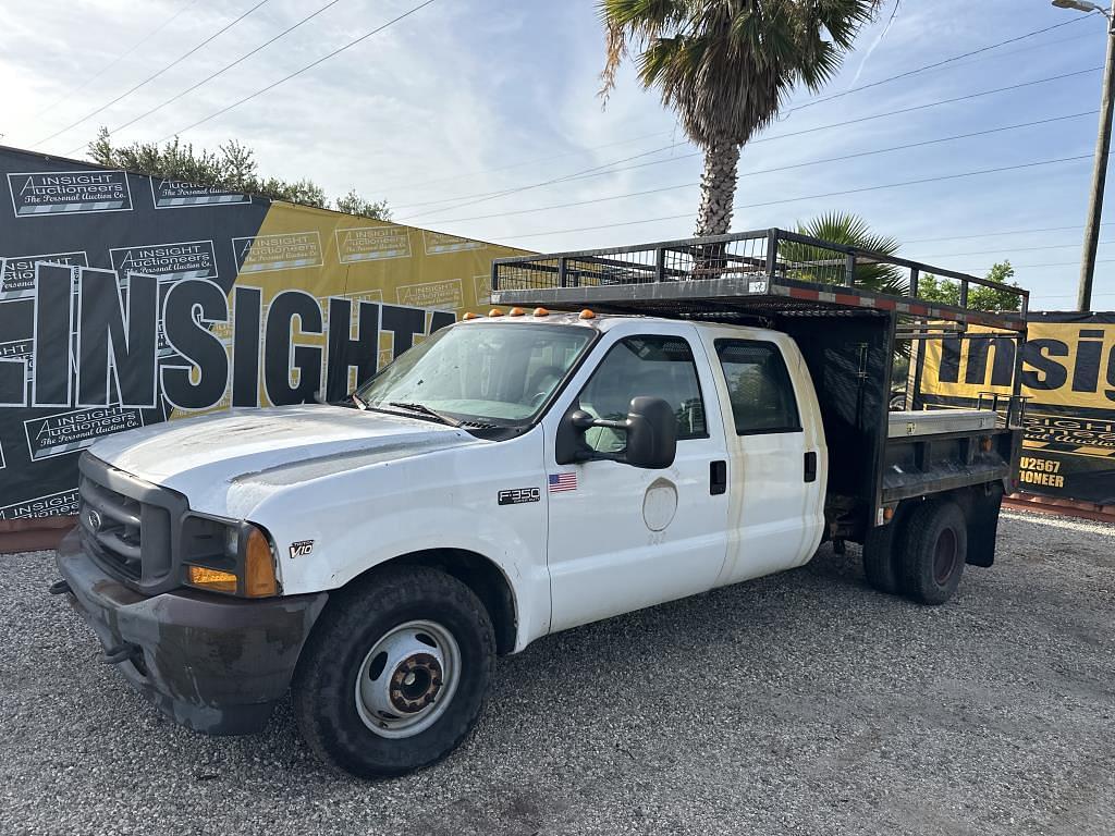 Image of Ford F-350 Primary image