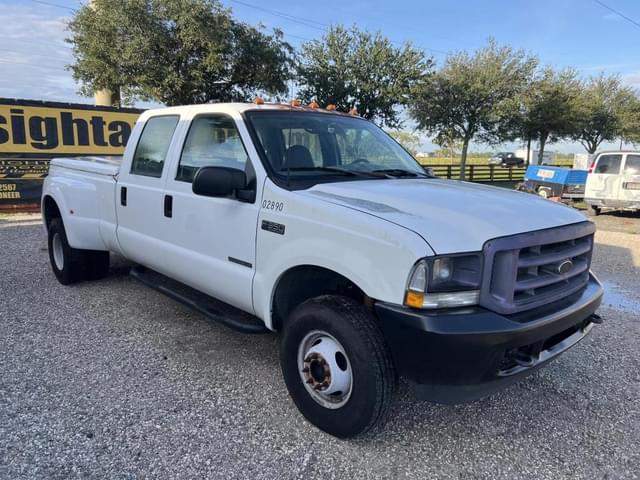 Image of Ford F-350 equipment image 3