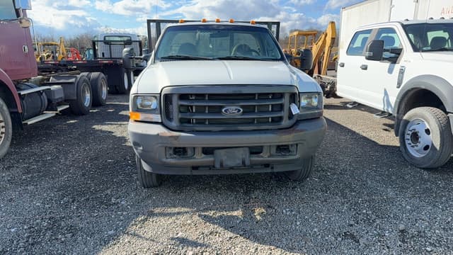 Image of Ford F-450 equipment image 1