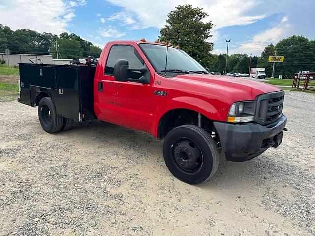 Image of Ford F-450 equipment image 1