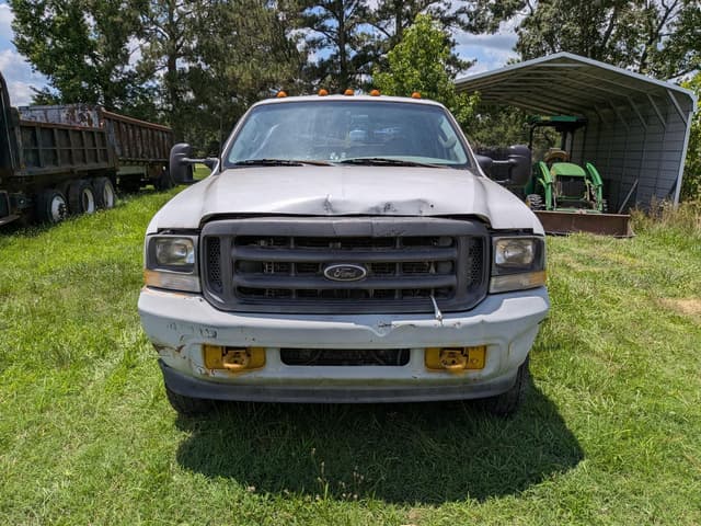 Image of Ford F-450 equipment image 2