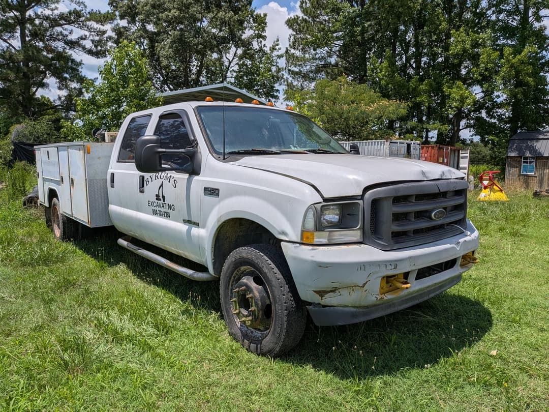 Image of Ford F-450 Primary image
