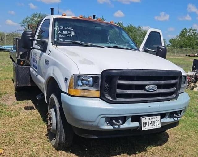 Image of Ford F-450 equipment image 1