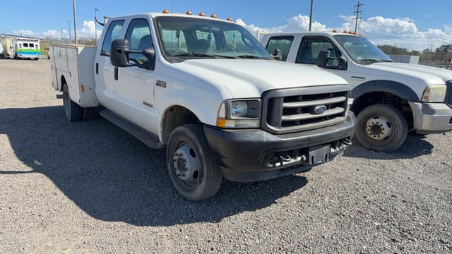 Image of Ford F-450 equipment image 2