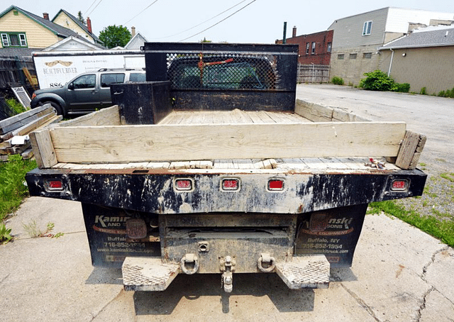 Image of Ford F-550 equipment image 3
