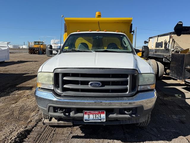 Image of Ford F-550 equipment image 1