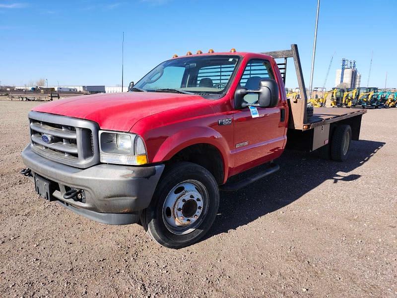 Image of Ford F-550 Primary image