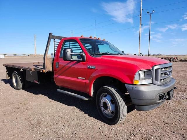 Image of Ford F-550 equipment image 1