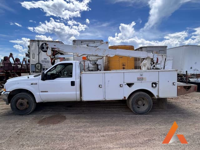 Image of Ford F-550 equipment image 1