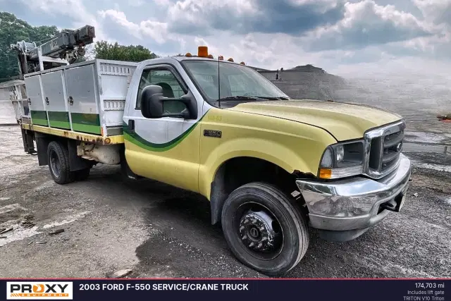 Image of Ford F-550 equipment image 3