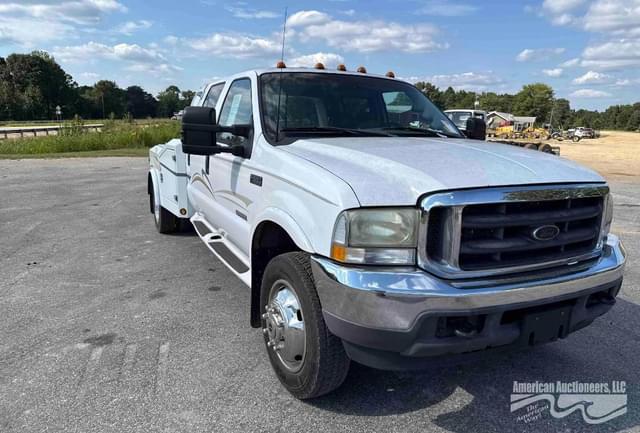 Image of Ford F-550 equipment image 2