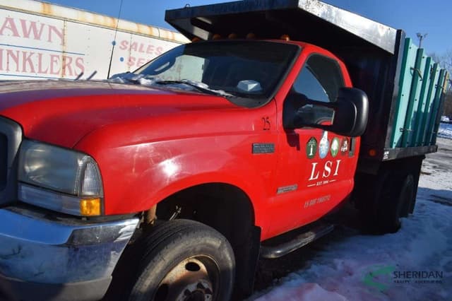 Image of Ford F-550 equipment image 3