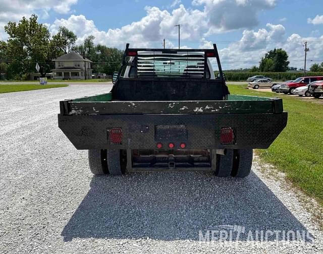 Image of Ford F-550 equipment image 4