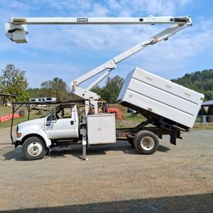 2003 Ford F-650 Image