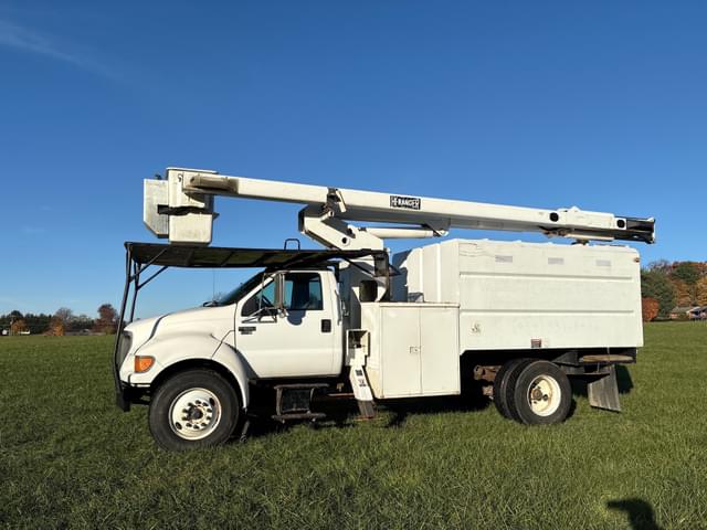 Image of Ford F-650 equipment image 4
