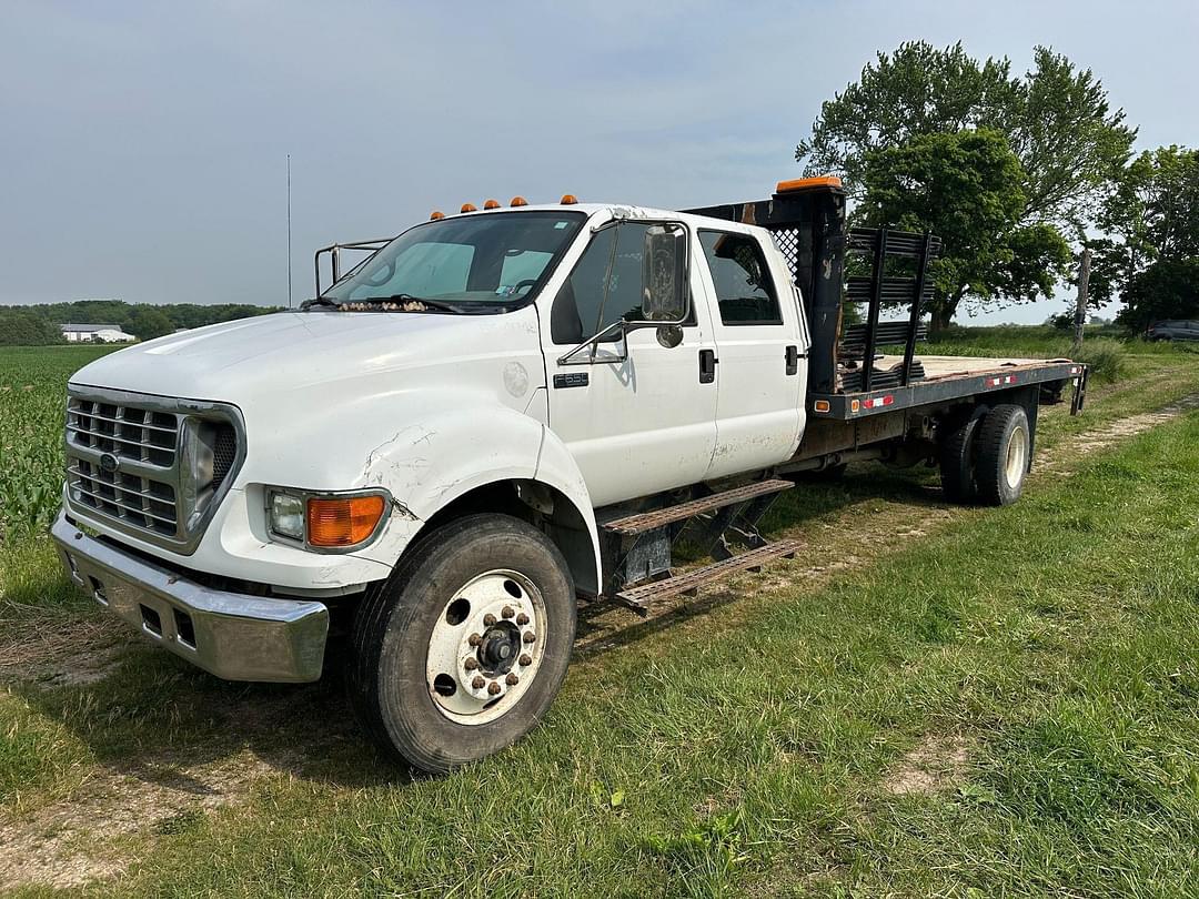 Image of Ford F-650 Primary image