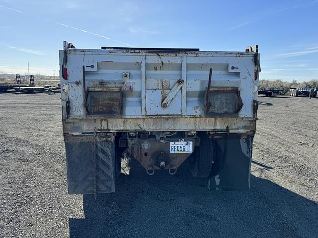 Image of Ford F-650 equipment image 3