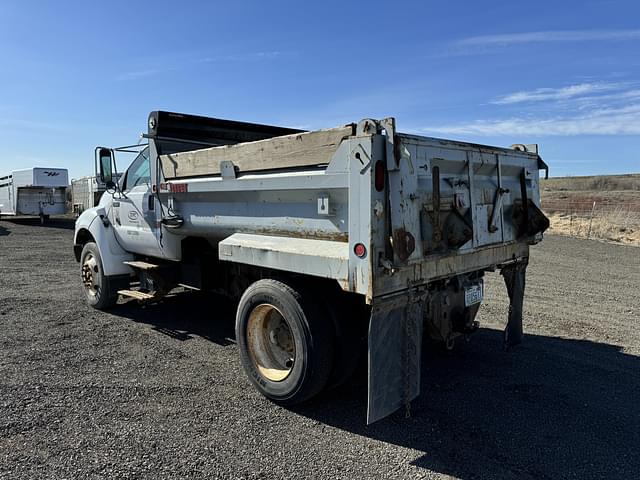 Image of Ford F-650 equipment image 2