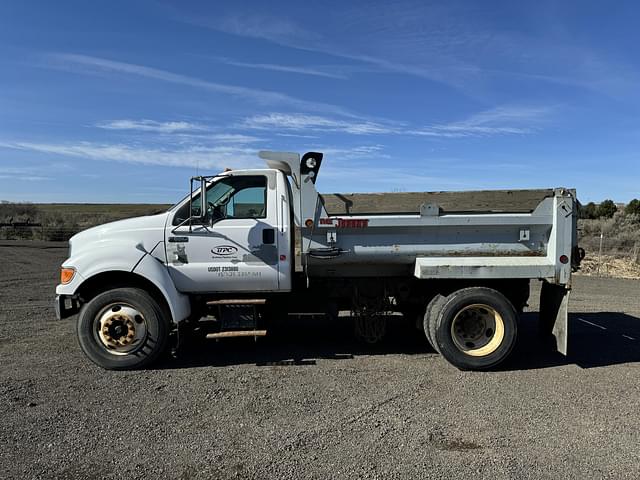 Image of Ford F-650 equipment image 1