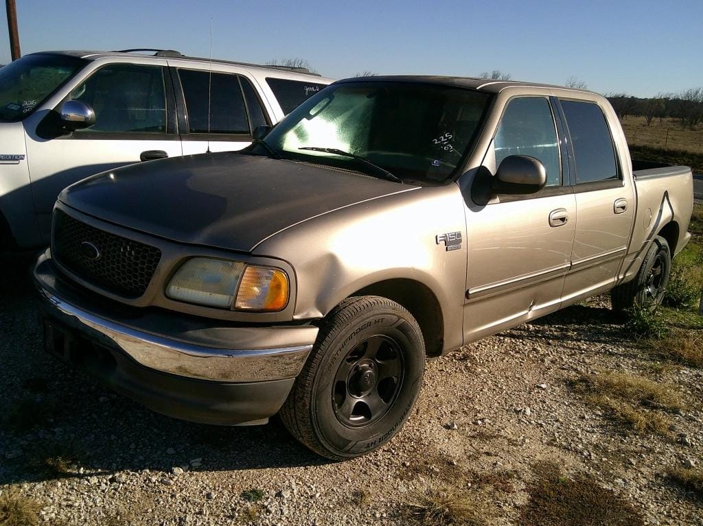 2003 Ford F-150 Equipment Image0