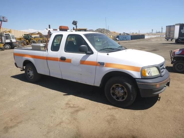 Image of Ford F-150 equipment image 2