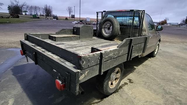 Image of Ford F-150 equipment image 4