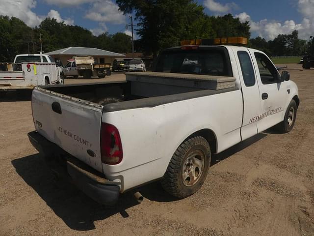 Image of Ford F-150 equipment image 2