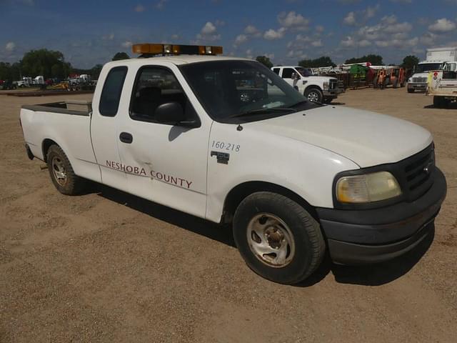 Image of Ford F-150 equipment image 1