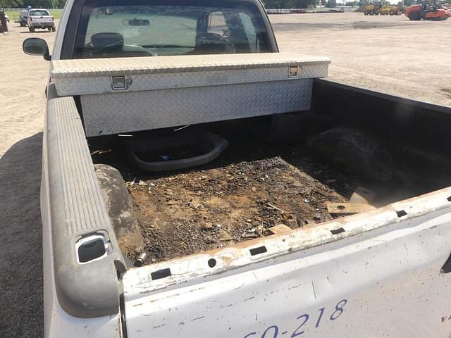 Image of Ford F-150 equipment image 4