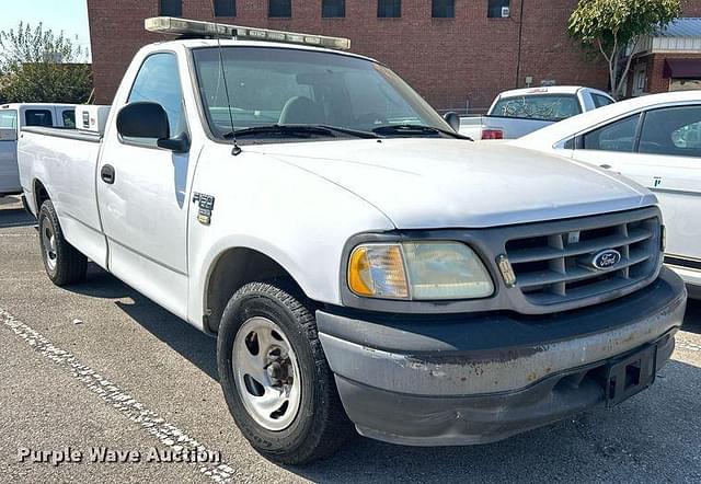 Image of Ford F-150 equipment image 2