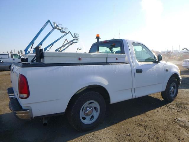 Image of Ford F-150 equipment image 2