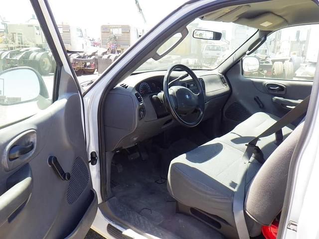 Image of Ford F-150 equipment image 4