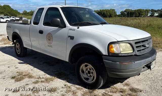 Image of Ford F-150 equipment image 2