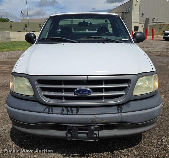 Image of Ford F-150 equipment image 1