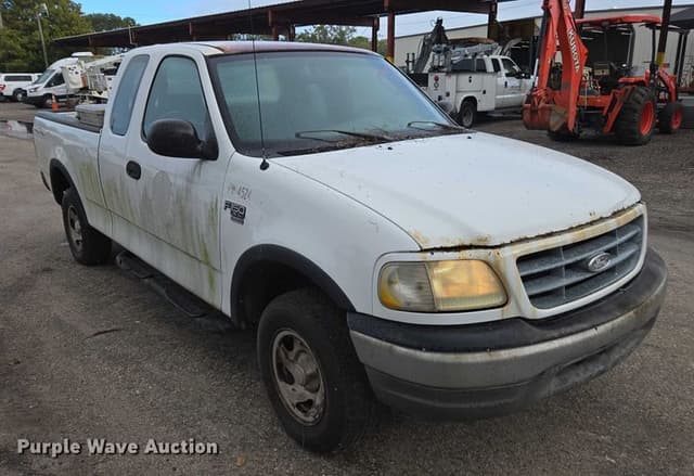 Image of Ford F-150 equipment image 2