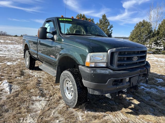 Image of Ford F-250 equipment image 2