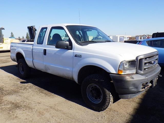 Image of Ford F-250 equipment image 1