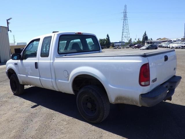Image of Ford F-250 equipment image 3