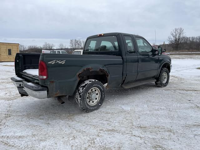 Image of Ford F-250 equipment image 4