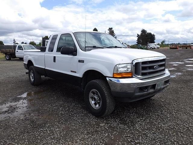 Image of Ford F-250 equipment image 1