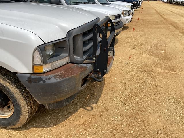 Image of Ford F-250 equipment image 4