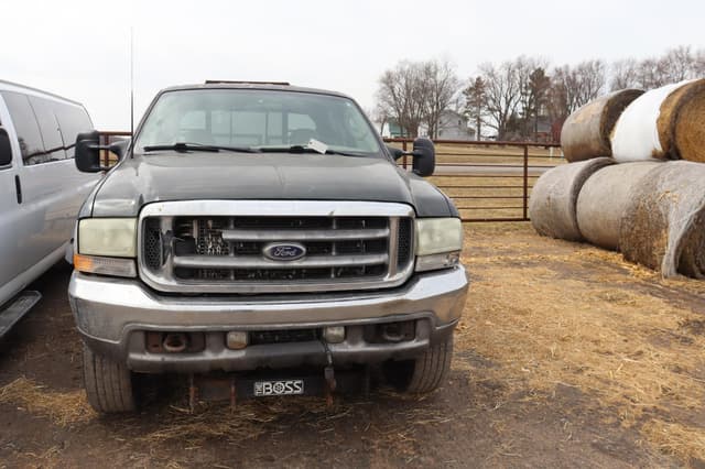 Image of Ford F-250 equipment image 1