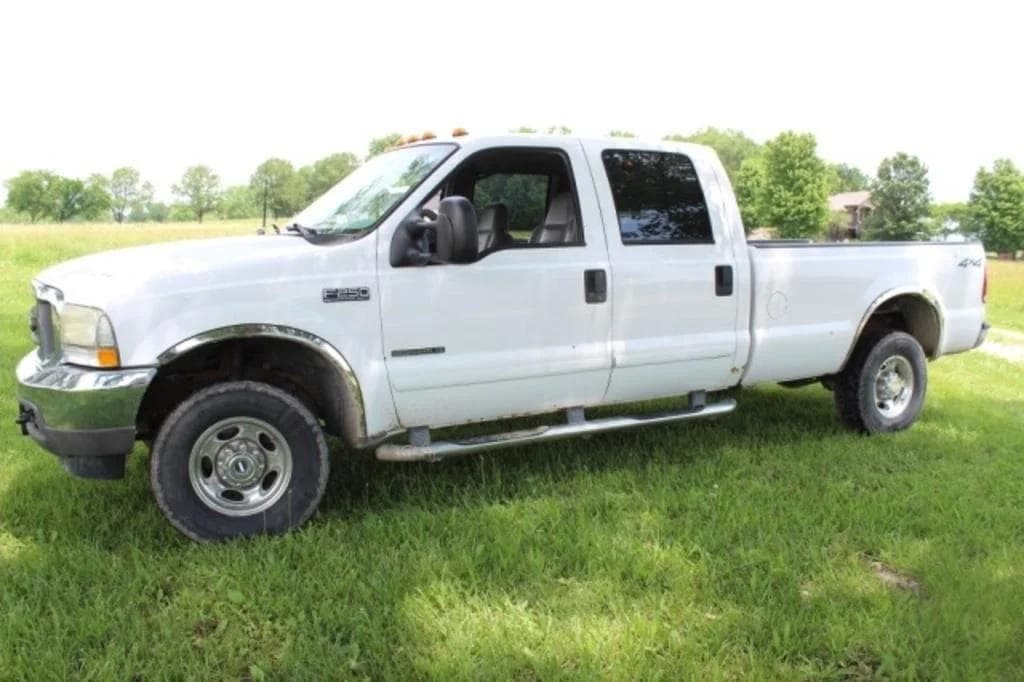 Image of Ford F-250 Primary image