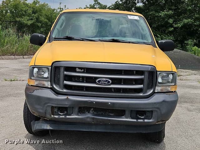 Image of Ford F-250 equipment image 1